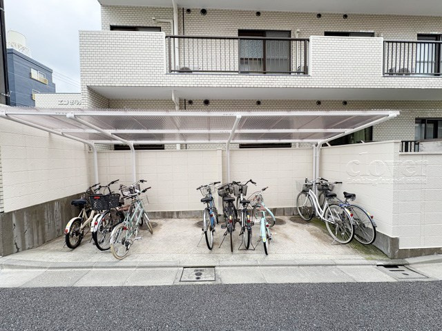 【駐輪場】 | エンゼルハイム荻窪 | 自転車置き場。マンションの共用部にあたります。空きの有無や駐輪料金、各戸の台数制限などについては、改めてお問い合わせください。～即日のご見学可能～　お問合せはお気軽にどうぞ。