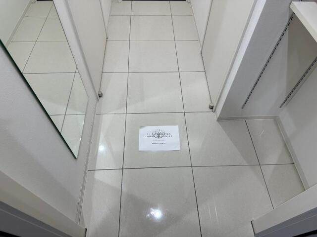 【玄関】 | ＣＲＥＡＬ三軒茶屋