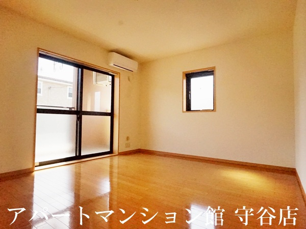 PRESTIGEの居間・リビング