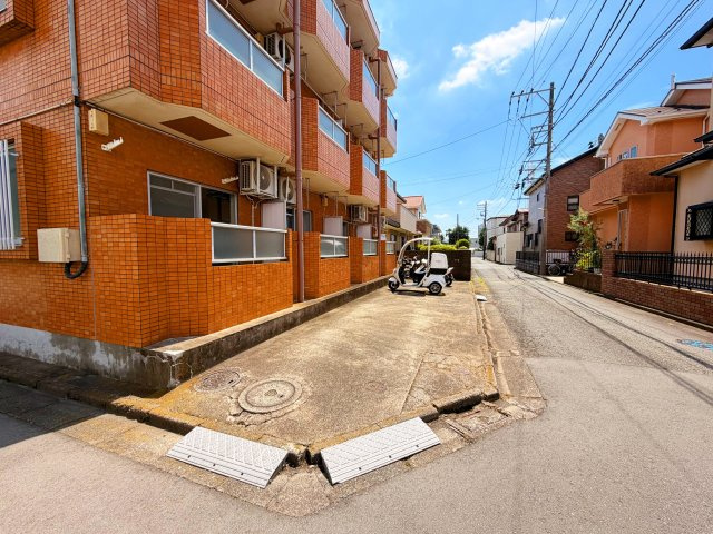 セラヴィの駐車場