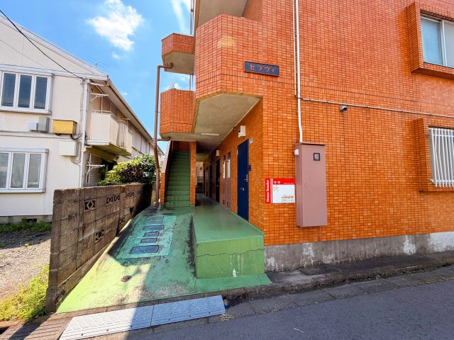 セラヴィのエントランス