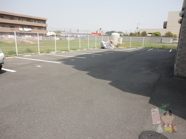 Ｆｌａｔｓ豊成の駐車場