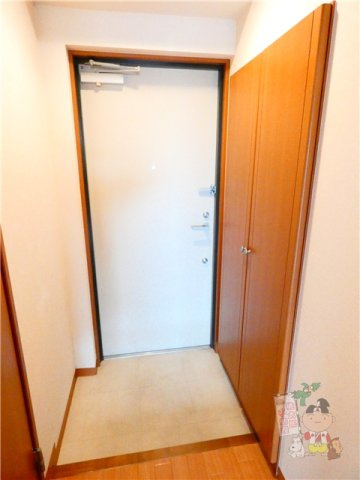 Ｆｌａｔｓ豊成の玄関