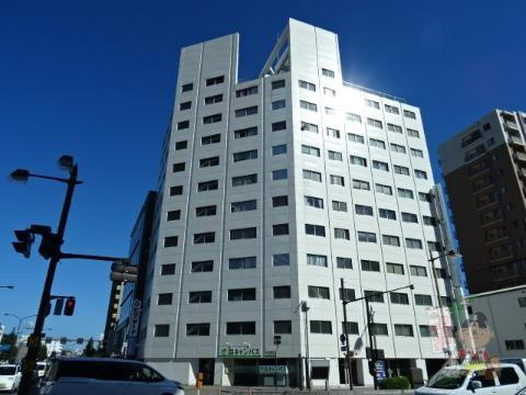 弓之町ビルの外観
