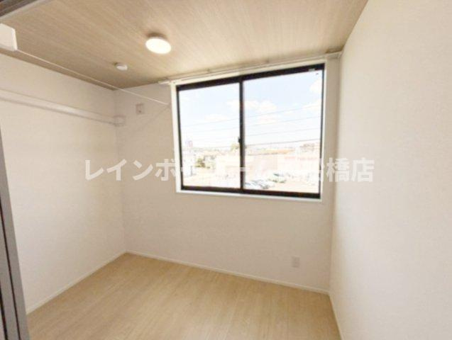 KT松戸六実の寝室