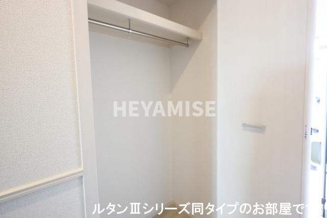 フラワーハイツ弐番館の収納|※類似物件の写真です※現況を優先します