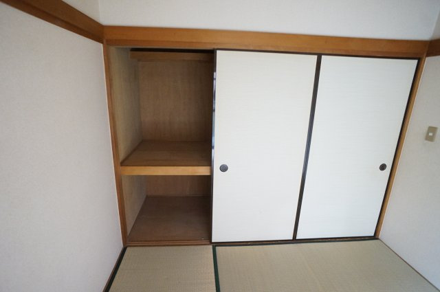 ひかりコーポの収納|クリーニング前です