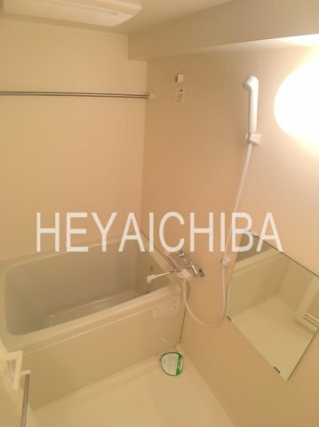 クイーンズレゾン新御徒町の浴室