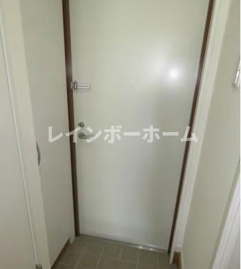 プレシャスヴィラ松戸の玄関|きれいな玄関です