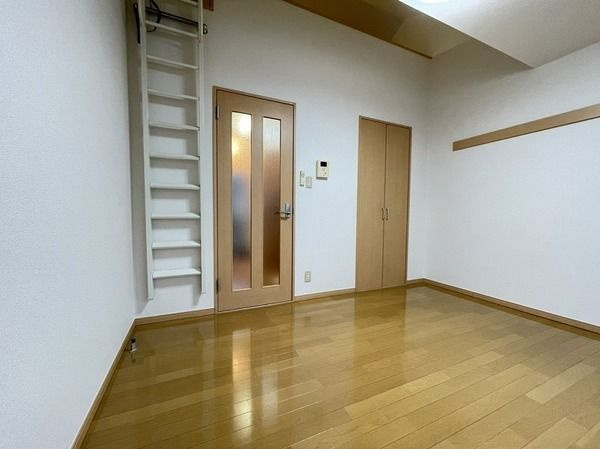 ロク・ハウスIの居間・リビング