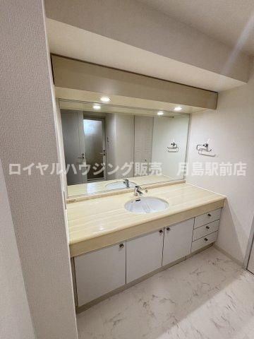 ☆やや背の低い独立洗面台☆