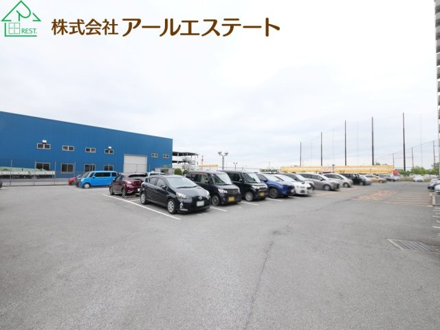 Mプラザ加古川五番館　　山陽電鉄「浜の宮駅」徒歩7分の駐車場