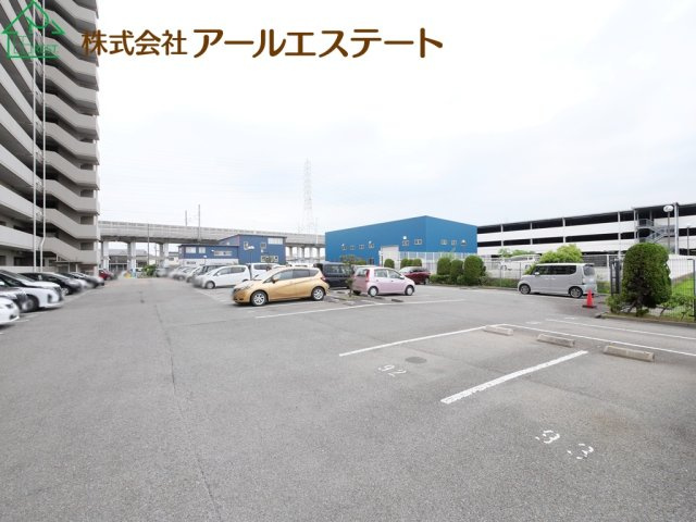 Mプラザ加古川五番館　　山陽電鉄「浜の宮駅」徒歩7分の駐車場