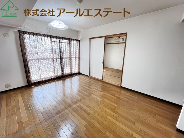Mプラザ加古川五番館　　山陽電鉄「浜の宮駅」徒歩7分の洋室