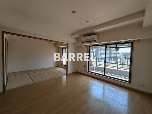 ライオンズマンション三国本町の居間・リビング