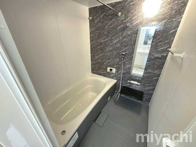 メゾン沖浜の浴室