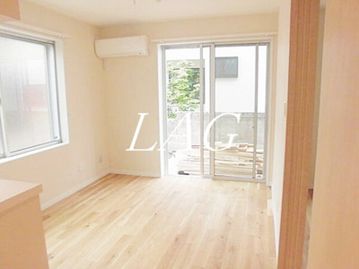 【居間・リビング】 | SUNハイツ | 洋室のお部屋です。