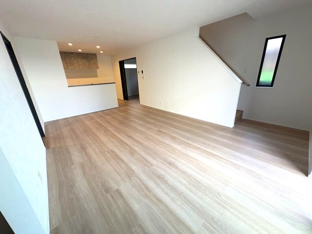 戸田市笹目7丁目　新築戸建ての居間・リビング