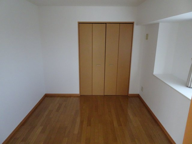 パルテノン新田の寝室