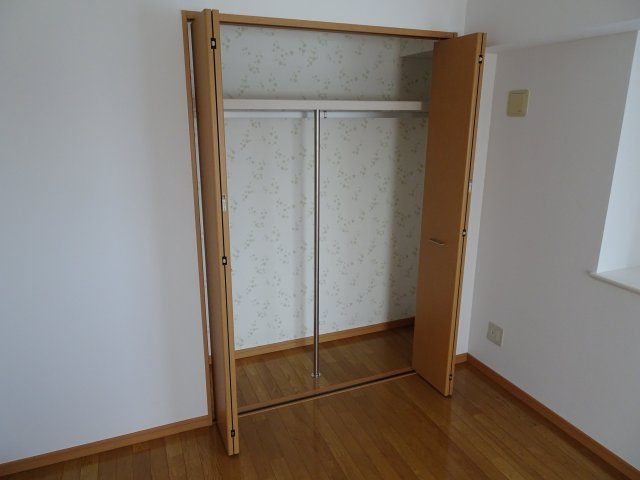 パルテノン新田の収納