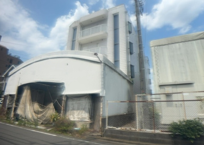 【外観】 | ホテル ラ・ステラ（相原の宿） | 土地の形が極端に長細かったり、狭小地、あるいは道路との高低差がある傾斜地だった場合、後々売ろうとしても買い手がつかない場合もあります。後々、売却することになった時に価値の下がらない土地を選びましょう。