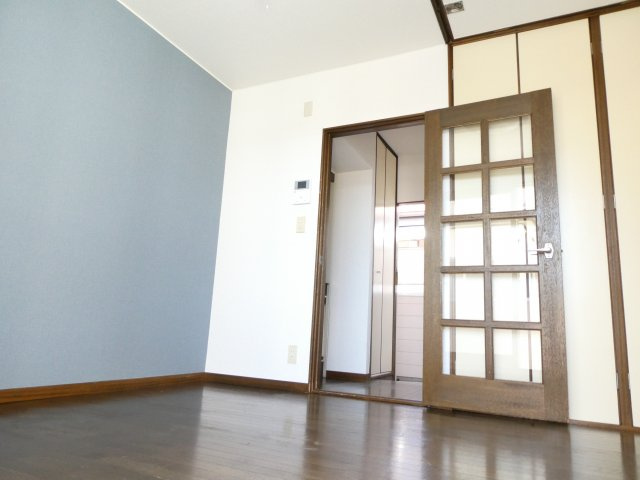 春日部市南３丁目のアパートの寝室