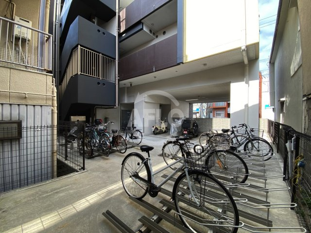 ＷОＢ西九条のその他共用部分|WOB西九条　駐輪場