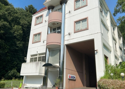 【外観】 | 寸沢嵐事業用 | 人が暮らすうえで日光は大切な要素となります。日当たりの良さは譲れないポイントですね。併せて近くに大きな建築物の建築予定がないか、あるいはそれが可能な土地が近くにないか事前に確認することもお勧めします。