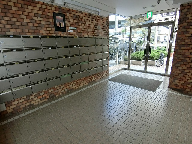 NEOダイキョー甲子園Ⅱのエントランス