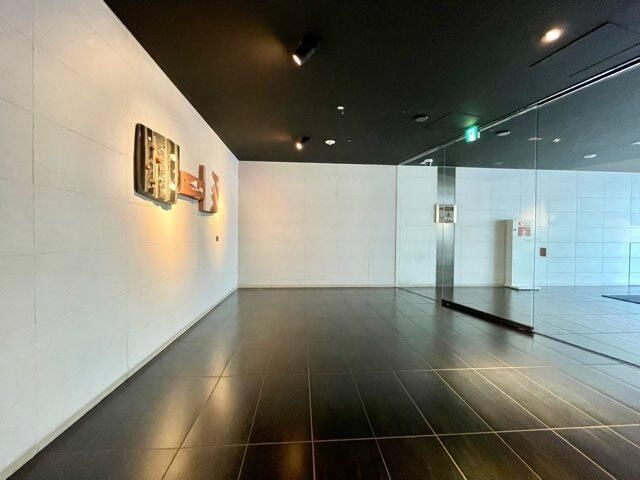 レジディア中村橋のエントランス