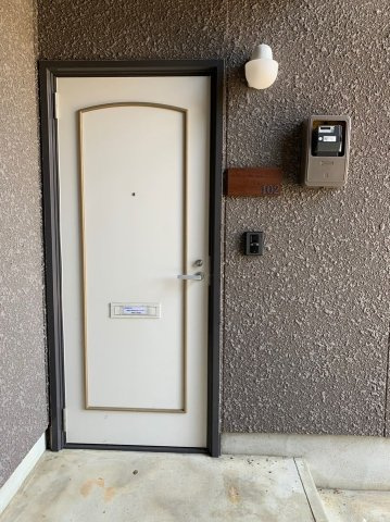 【玄関】 | ユトリロ一色町