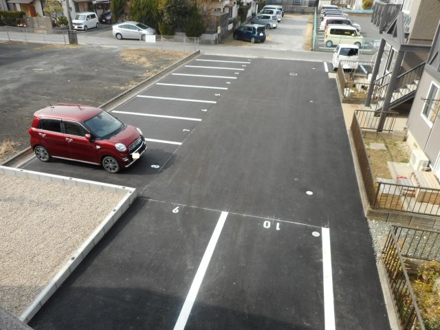 【駐車場】 | ユトリロ一色町