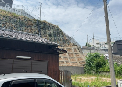【展望】 | 緑町新築戸建 | 眺望を気にして物件を探す場合、前面に建物が建っていないか現地で確認しましょう！前面に建物があると景色はもちろん、日当たりや風通しにも影響が出てきます。住んだ時のことを想像しながら現地見学をしましょう。