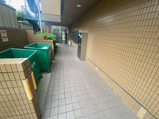 【エントランス】