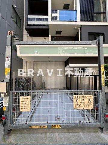 Premiere Maison　BRAVI不動産の駐車場|【Premiere Maison】