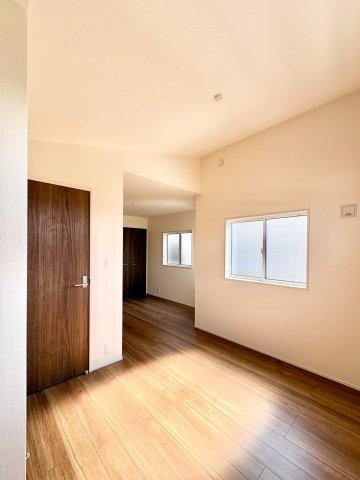 《仲介手数料半額》ふじみ野市西原1丁目　全5棟　3号棟の洋室|洋室10.25帖※将来、2部屋位区切る事が出来るフレキシブルタイプ