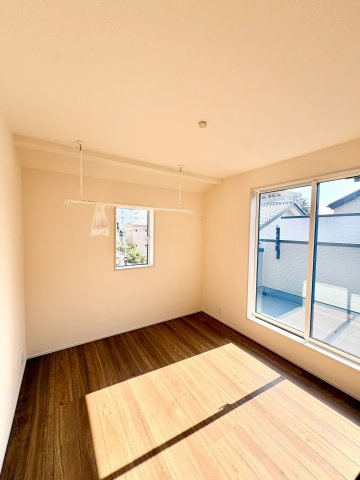 《仲介手数料半額》ふじみ野市西原1丁目　全5棟　3号棟の洋室|洋室5.25帖