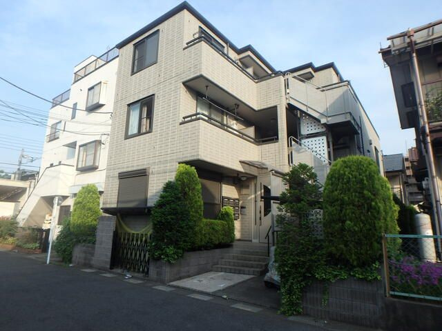 Ｔａｎｎｅｎｂａｕｍ　タンネンバームのエントランス