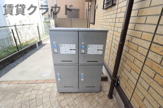 ラテルのロビー|宅配ボックスがあると、自分の時間を有効活用できますね！
