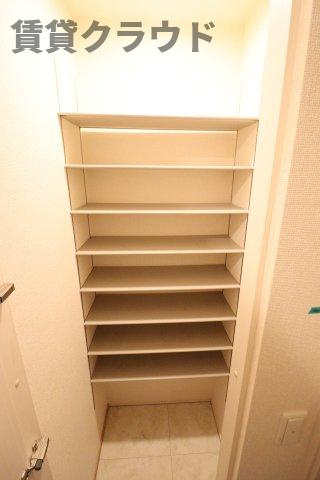 ラテルの収納|シューズボックス