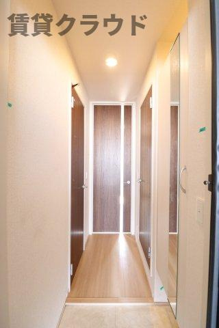 ラテルの玄関|収納もある玄関です