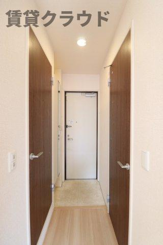ラテルの玄関|明るい玄関です
