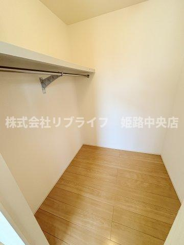 メゾン　クレール ２番館の収納