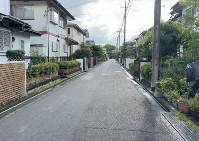 【展望】 | 北野台新築戸建 | 桜や紅葉の名所に出かける人は多いと思いますが、家にいながら季節の移ろいを感じる生活を送りませんか？リビングや窓から見える景色が生活を彩るワンポイントに！現地から見える景色を堪能してみては如何でしょう。