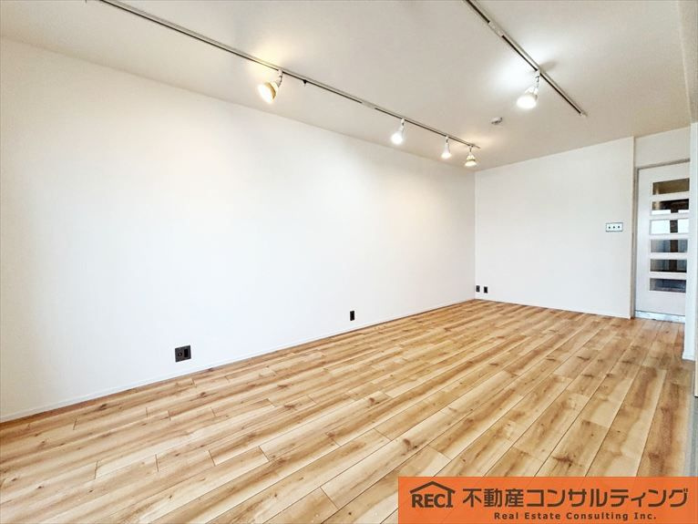 ユニハイム東灘の洋室