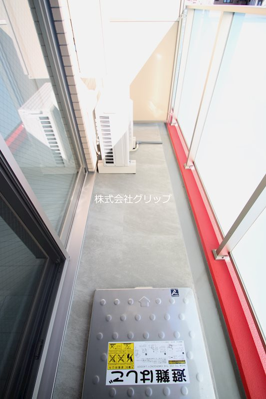 横浜市鶴見区鶴見中央５丁目の賃貸マンションのバルコニー