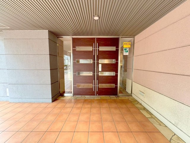 エステムコート新大阪Ⅳパークフロントのエントランス