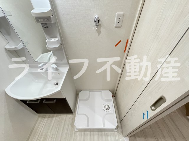 フジパレス中央長田の洗面所|ゆったりとスペースのある洗面所