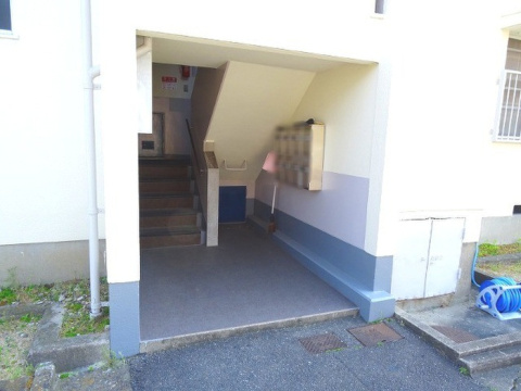 【エントランス】 | 翠ヶ丘団地２号棟