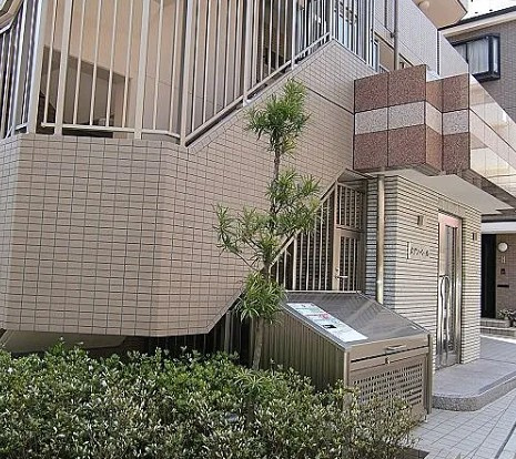 メゾンベールのエントランス